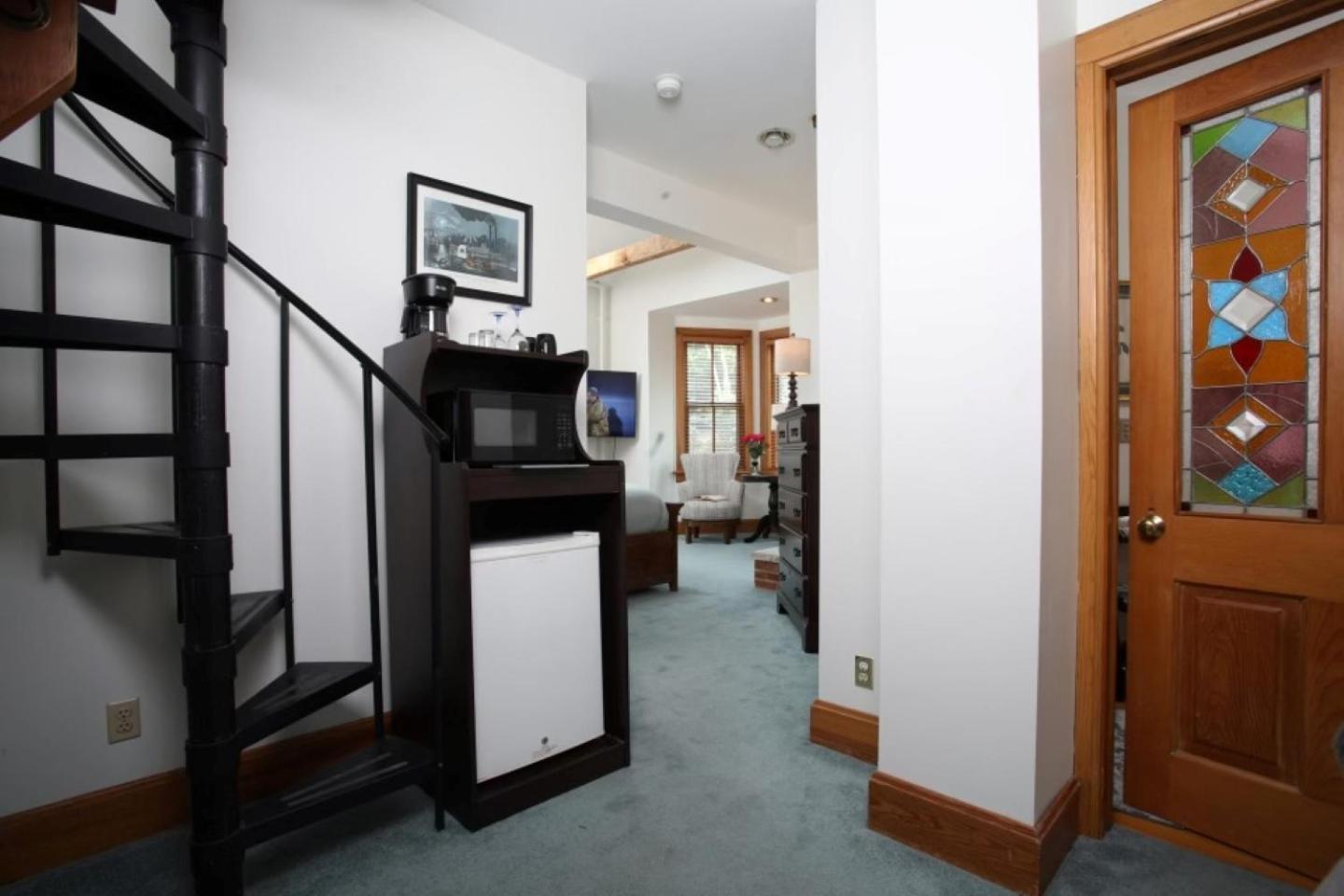 Riverboat Suites Галена Экстерьер фото