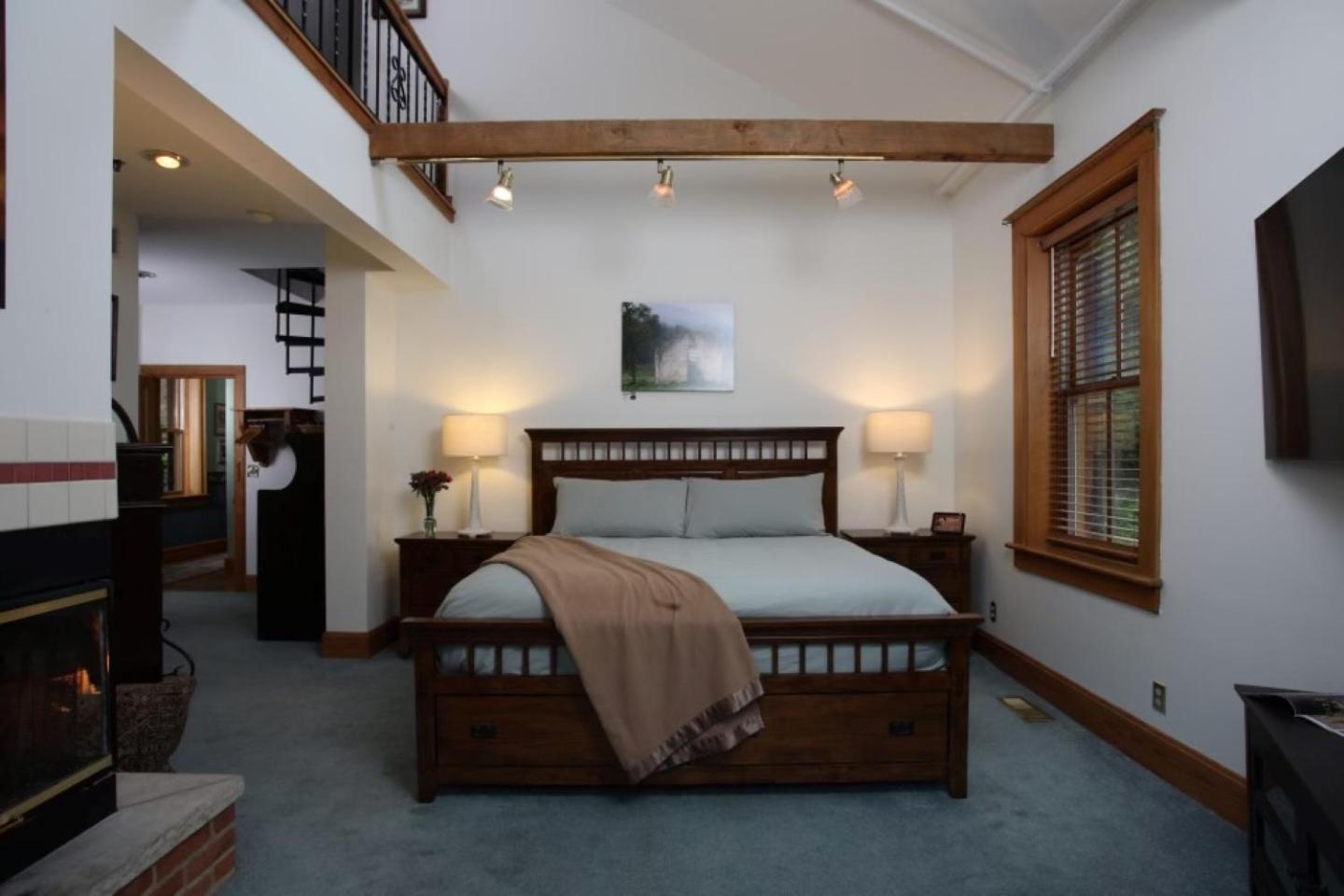 Riverboat Suites Галена Экстерьер фото